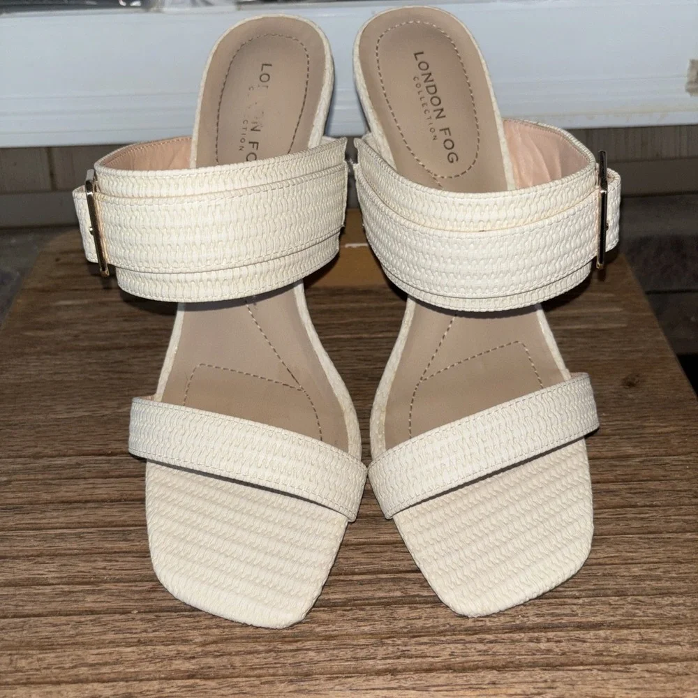 London Fog Cream Vaeda Sandals Womens 7.5 M Chunky Round Heel Buckle Square Toe